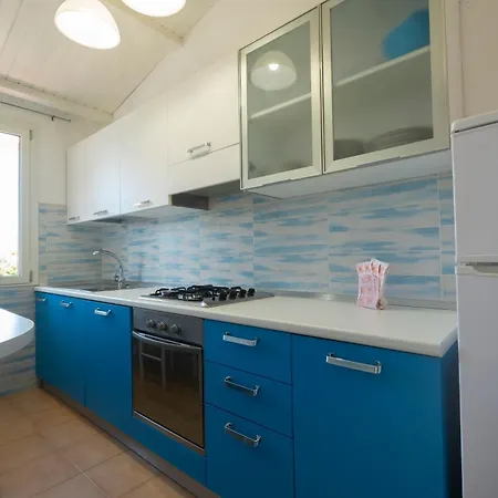 Apartment 131 - Trilocale Al Secondo Piano A Con Garage, Climatizzato E Ben Arredato, A 200 Mt Dal Mare - Inclusa *